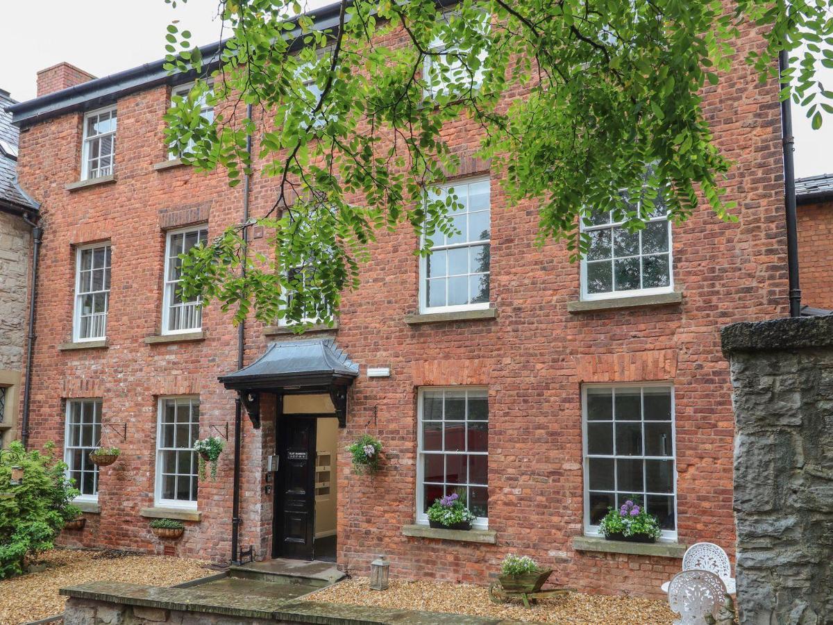 Memorial Building Apartment Ruthin Exterior photo